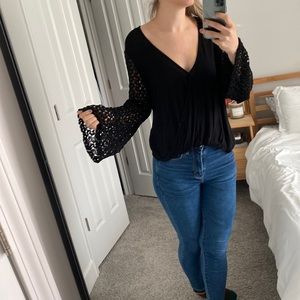 Large Sleeve Black top